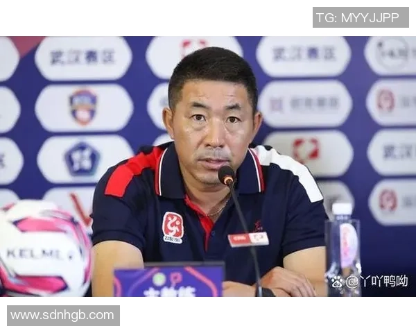 2025年度全球热度最高足球球星最新排名揭晓谁是当之无愧的人气王 2025年度全球热度最高足球球星最新排名揭晓谁是当之无愧的人气王