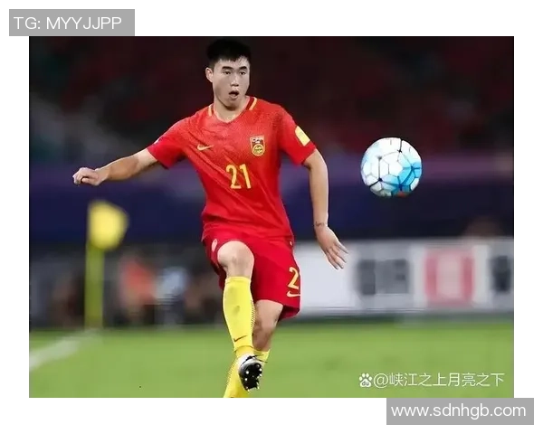 球星站岗足球创新战术解析：如何用球员站位提升防守与进攻效率