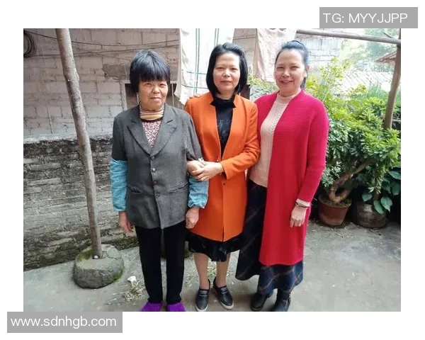 蝴蝶翩翩舞蹈与足球场上的踌躇风采 跛脚球星的逆袭传奇